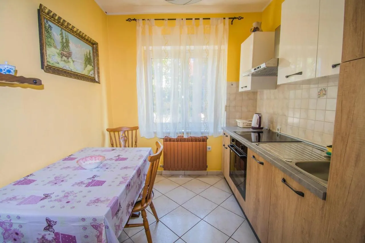 Apartments Anita Near Opatija With Private Parking Matulji Kroatië